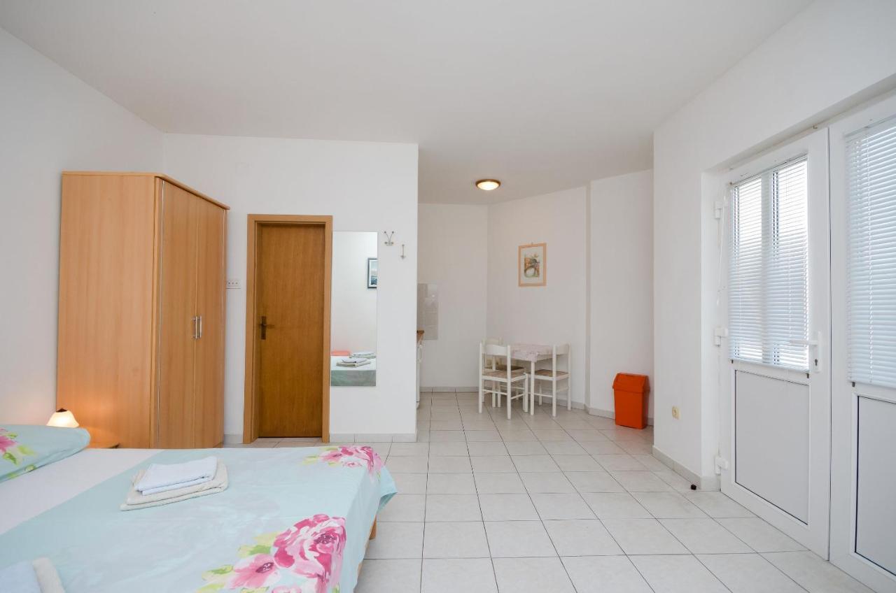 Apartments Branimir Novi Vinodolski Ngoại thất bức ảnh