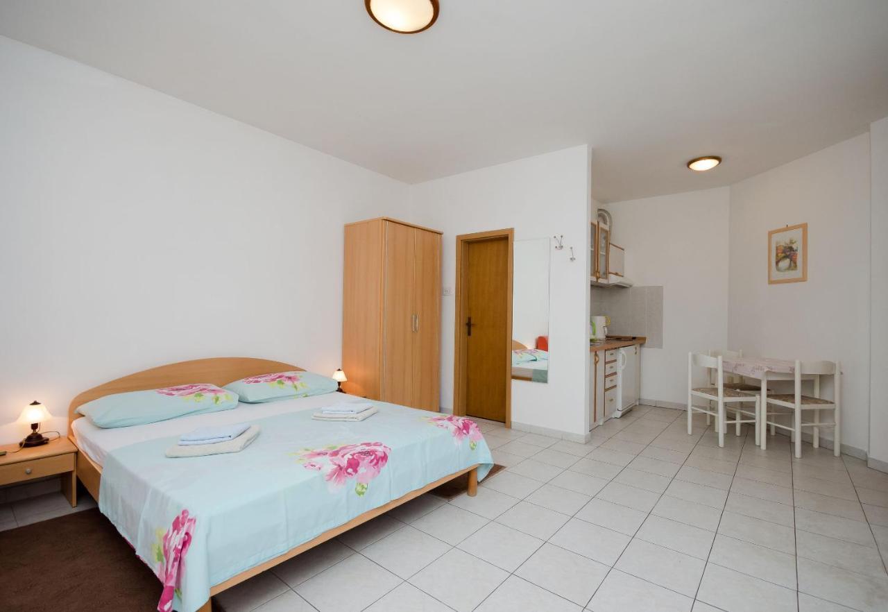 Apartments Branimir Novi Vinodolski Ngoại thất bức ảnh